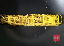 Illustration of how to make two-color bird's nest egg cake 8