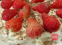 Illustration of how to make a cream cake 4