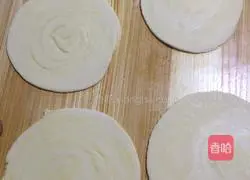 Illustration of making single cake 9