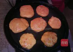 Illustration of how to make pumpkin pie with bean paste stuffing 8