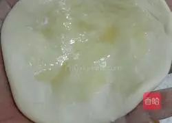 Illustration of how to make egg-filled pancakes 3