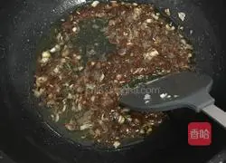 Illustration of making sauce-flavored pancake 3