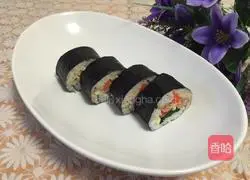 Illustrations of how to make simple sushi at home 11