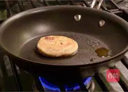 Illustration of how to make oatmeal muffins 16