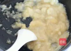 Illustration of how to make banana waffles 2