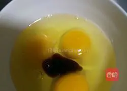 Illustration of how to make egg pancakes 2