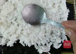 Illustration of how to make fragrant rice sushi 4