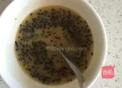 Illustration of egg-filled cake embryo 5