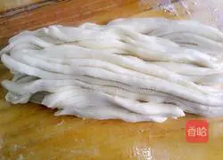 Illustration of how to make silk-wrapped hand-torn cakes 15