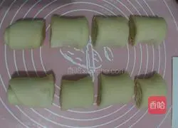 Illustration of how to make Tangshan specialty sesame cakes 7