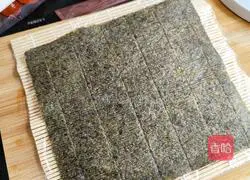 Illustration of how to make sushi rolls 1