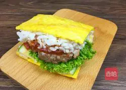 Illustration of how to make hamburger sushi 8