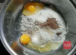 Illustration of how to make potato pancakes 1