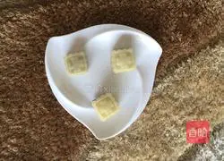 Illustration of how to make snow-skin cake 6