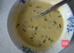 Illustration of how to make golden egg cake 8