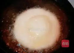 Illustration of making hand-shredded cakes 9