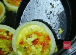 Illustration of how to make onion and egg pancakes 12