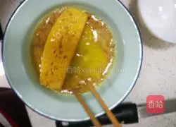 Illustration of how to make pan-fried tortilla strips 3