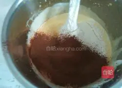 Illustration of how to make cocoa sponge cake 12