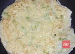 Illustration of how to make egg pancakes 3