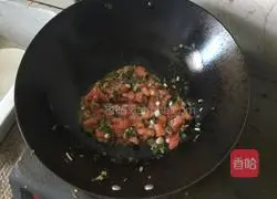 Illustration of how to make Mumubai braised cake 2