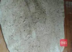 Illustration of how to make salt and pepper layer cake 9