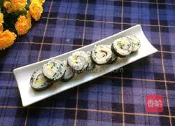 Illustration of how to make avocado sushi 9