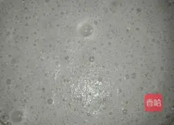 Illustration of how to make potato flour pancakes 2