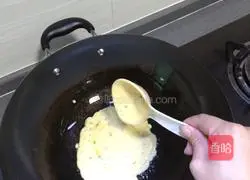 Illustration of how to make ham and egg pancakes 6