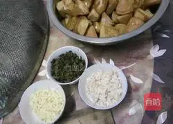 Illustration of how to make fried cakes 1