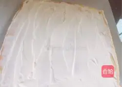 Illustration of how to make cream cake roll 12