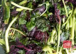 Illustration of how to make lettuce cake 3