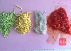 Illustration of how to make shrimp egg pancake noodles 3