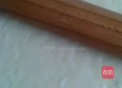 Illustration of how to make scallion pancakes 4