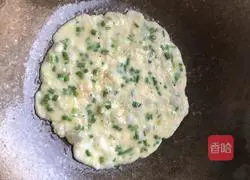 Illustration of how to make chive egg pancake 5
