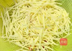 Illustration of how to make potato pancakes 2