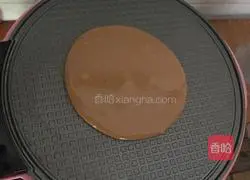 Illustration of how to make crispy egg rolls 9