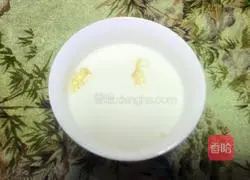 Illustration of how to make frozen cheesecake 8