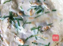 Illustration of how to make razor clam pancakes 8