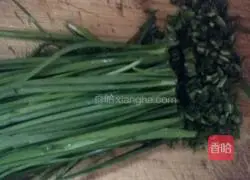 Illustration of how to make leek and fennel pancakes 2