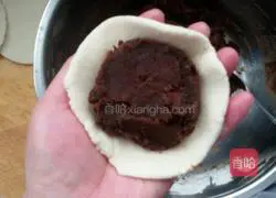 Red bean and sesame cake Practice illustration 4