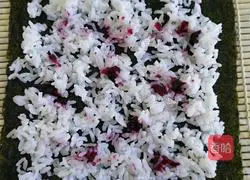 Illustration of how to make sushi 14