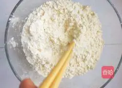 Childhood memories: Illustration of how to make peach cakes that are so crispy that they fall apart in one bite