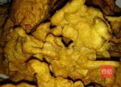 Illustration of how to make egg and potato pancakes 4