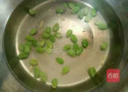 Illustration of how to make pastoral potato pancakes 3