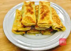 Illustration of how to make wonton skin pot stickers (electric cake version) 15