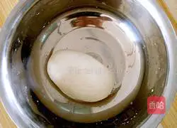 Illustration of how to make homemade pancakes 1