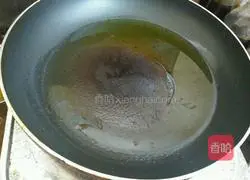 Illustration of how to make fried sophora flower cake 7