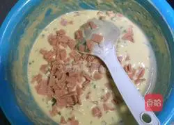 Illustration of how to make ham and egg pancakes 5