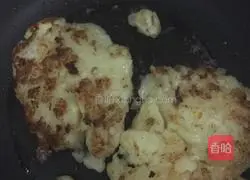 Illustration of how to make Parmigiano-Reggiano Chicken Steak with Potato Pancakes 8